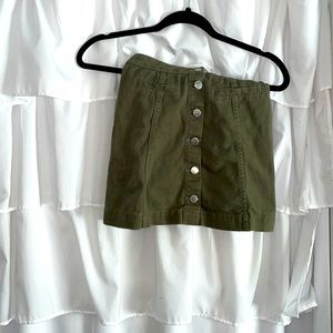 Olive green button short skirt size small